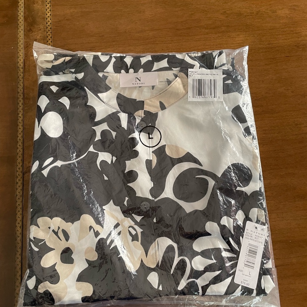 Natori 2 piece satin colorless pajama set
